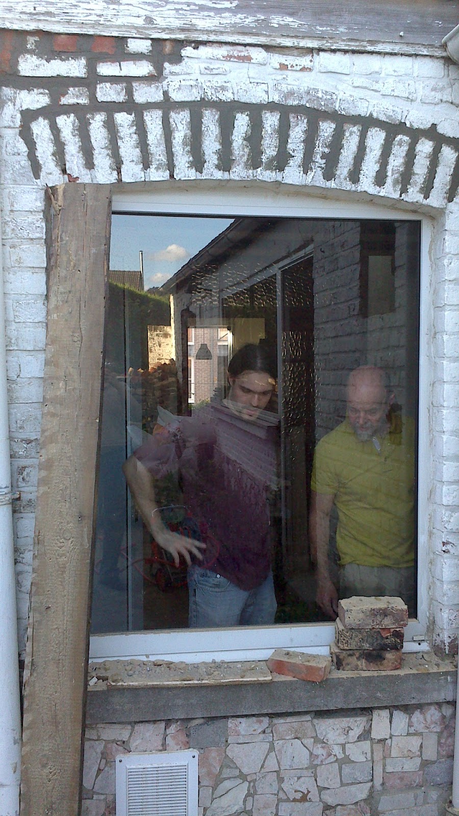 Fixing the outer wall