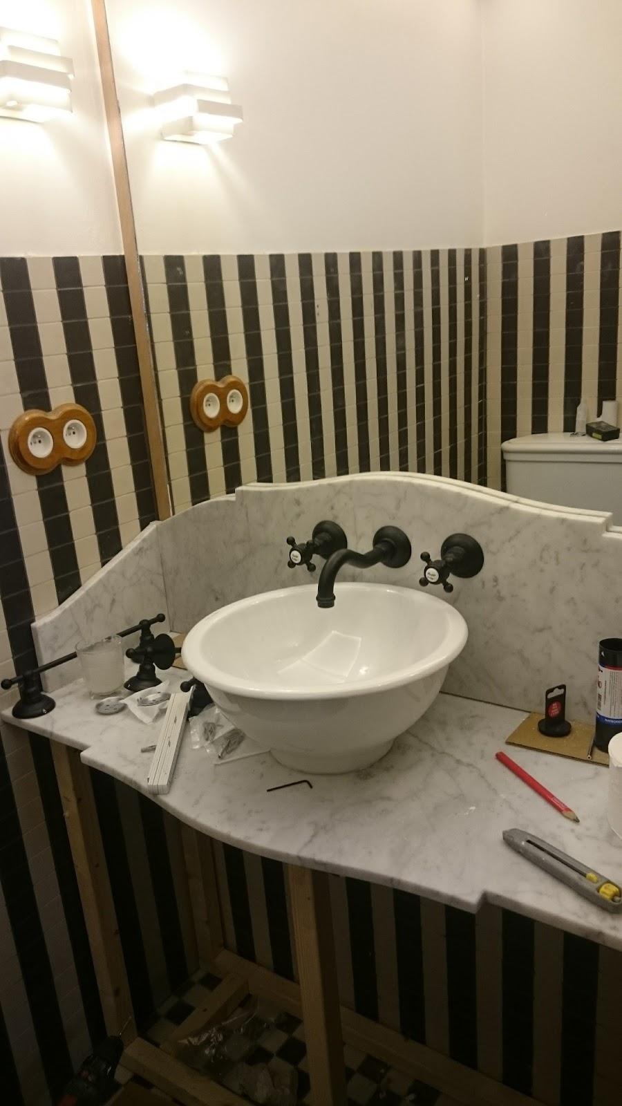 Little bathroom