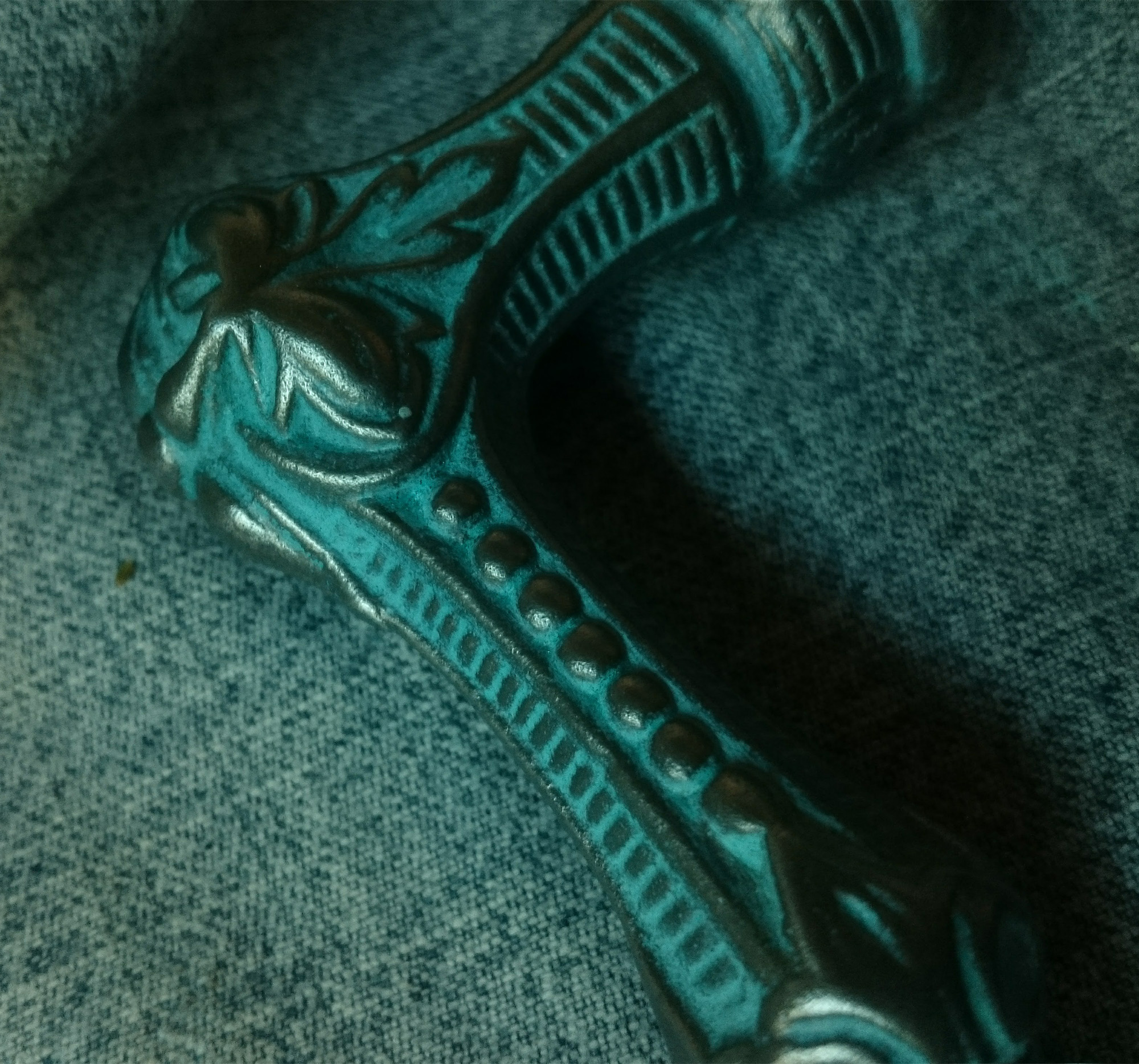 Dazzleloo door handle 1