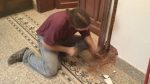 Enlarging the channel for the lower curve of the pipe (living room radiator)